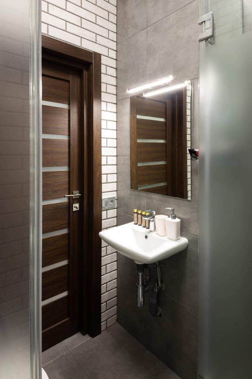 Lion King Danyla 1 Apartment ลวีฟ ภายนอก รูปภาพ